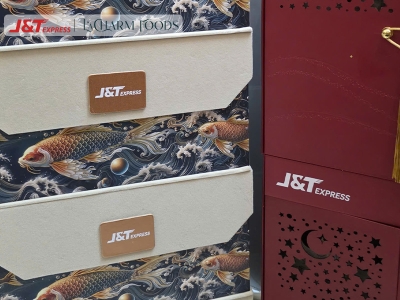 L’aCharm Foods x J&T Express